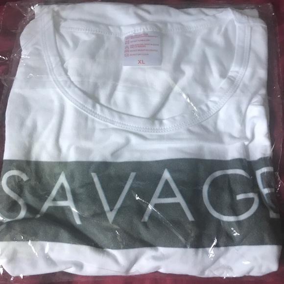 NWT Women’s white t with graphic “SAVAGE” last one - Picture 6 of 7